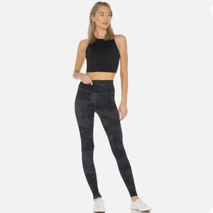 ALO Yoga Camouflage High Waist Vapor Legging - Black Camo